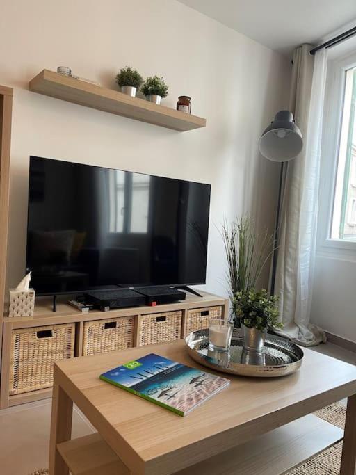 Appartement T2 La Ferte Gaucher A 200M Du Centre Exteriör bild